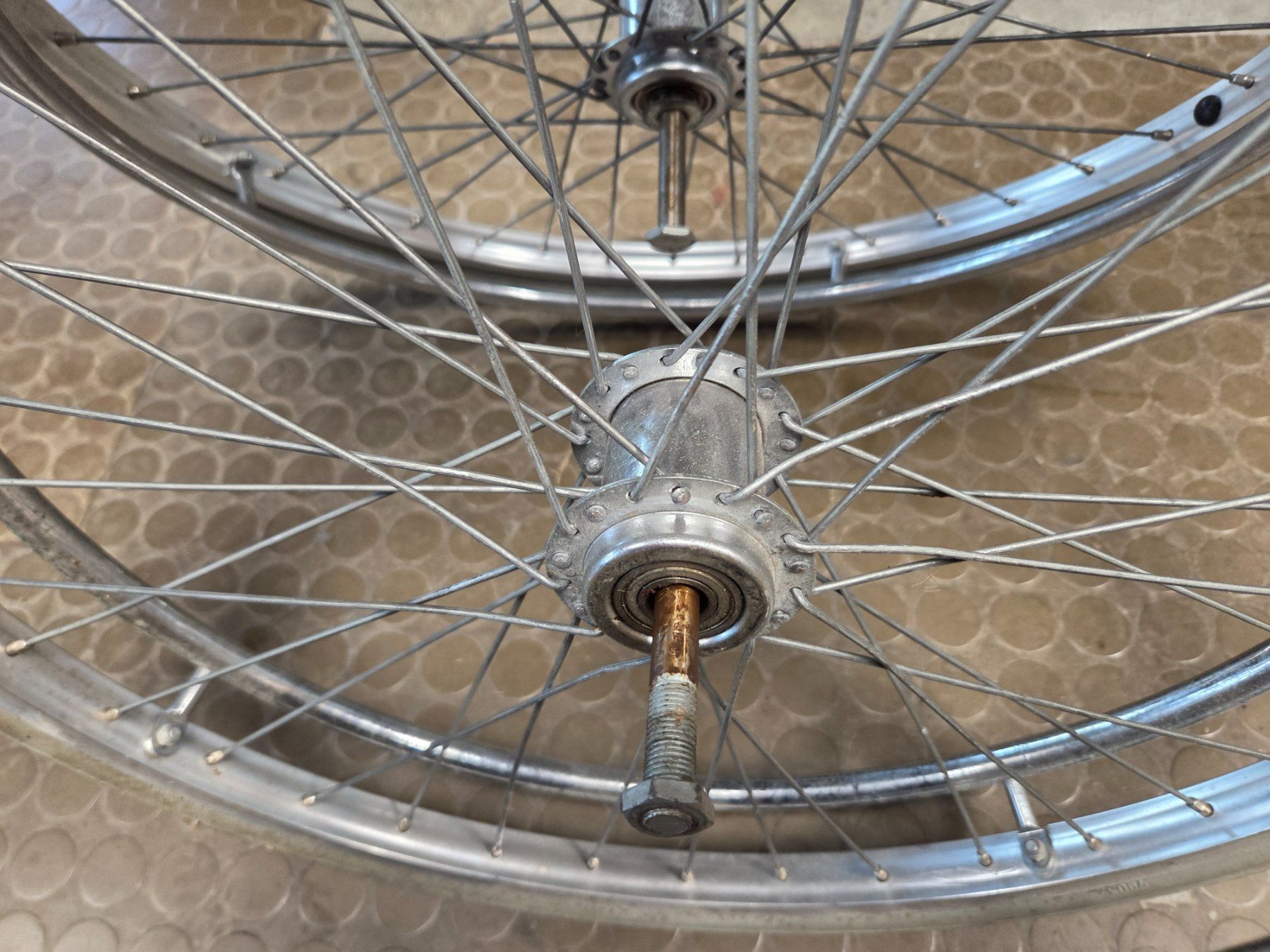 Sedie a rotelle: Rollstuhl Räder – Usato da Steckborn venduto da Dieter_Scherrer 2