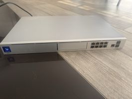 Ubiquiti UniFi Dream Machine Pro