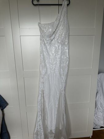 Elegantes, weisses Abendkleid mit Pailletten, Grösse 40