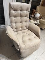 Drehsessel Leder hellbeige mit Knopfheftung gebraucht