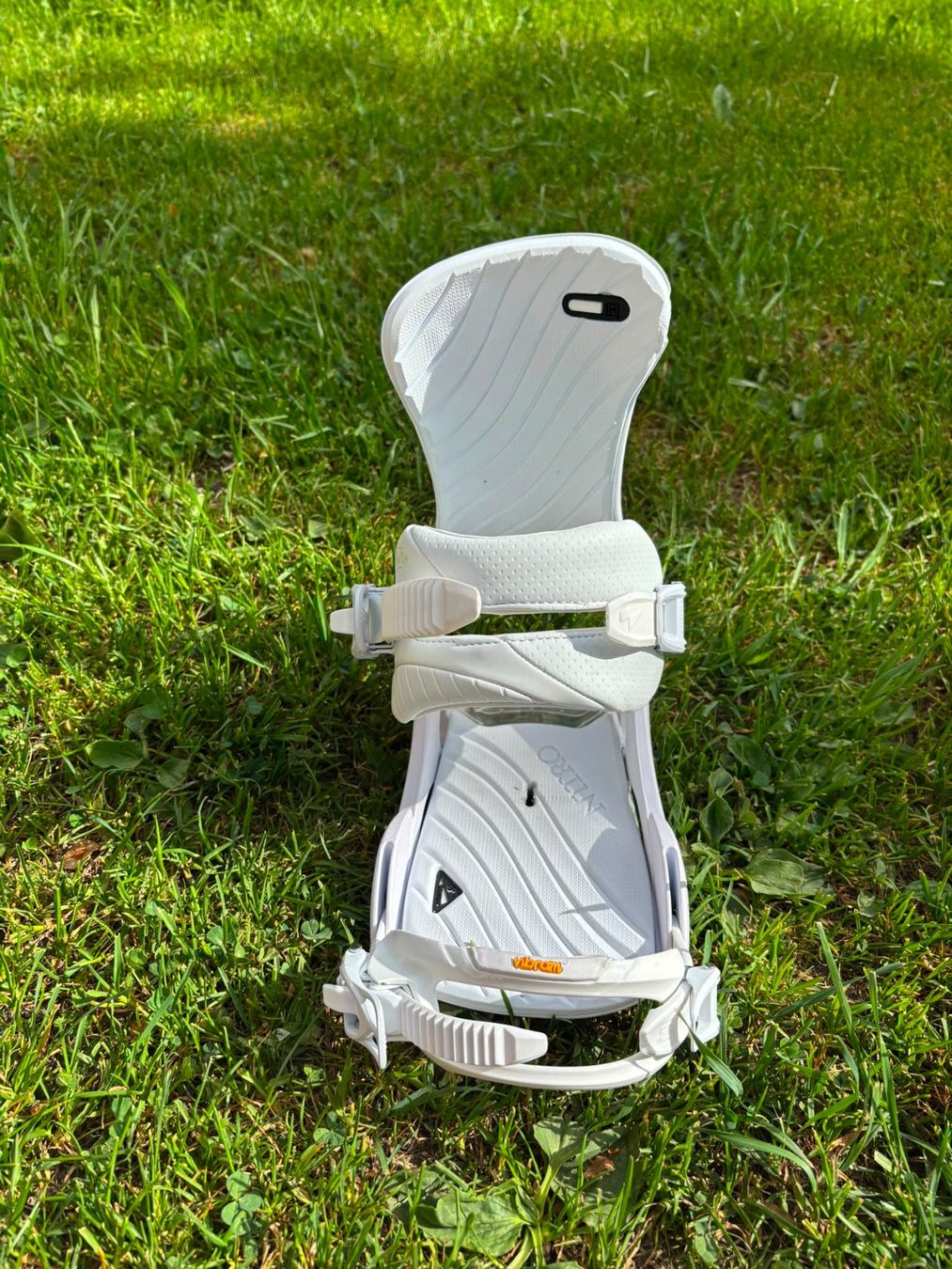 Snowboard Nitro Attacchi: Snowboard Bindung Nitro Ivy White Pearl S/M – Nuovo (secondo la descrizione) da Rüegsauschachen venduto da heni01 2