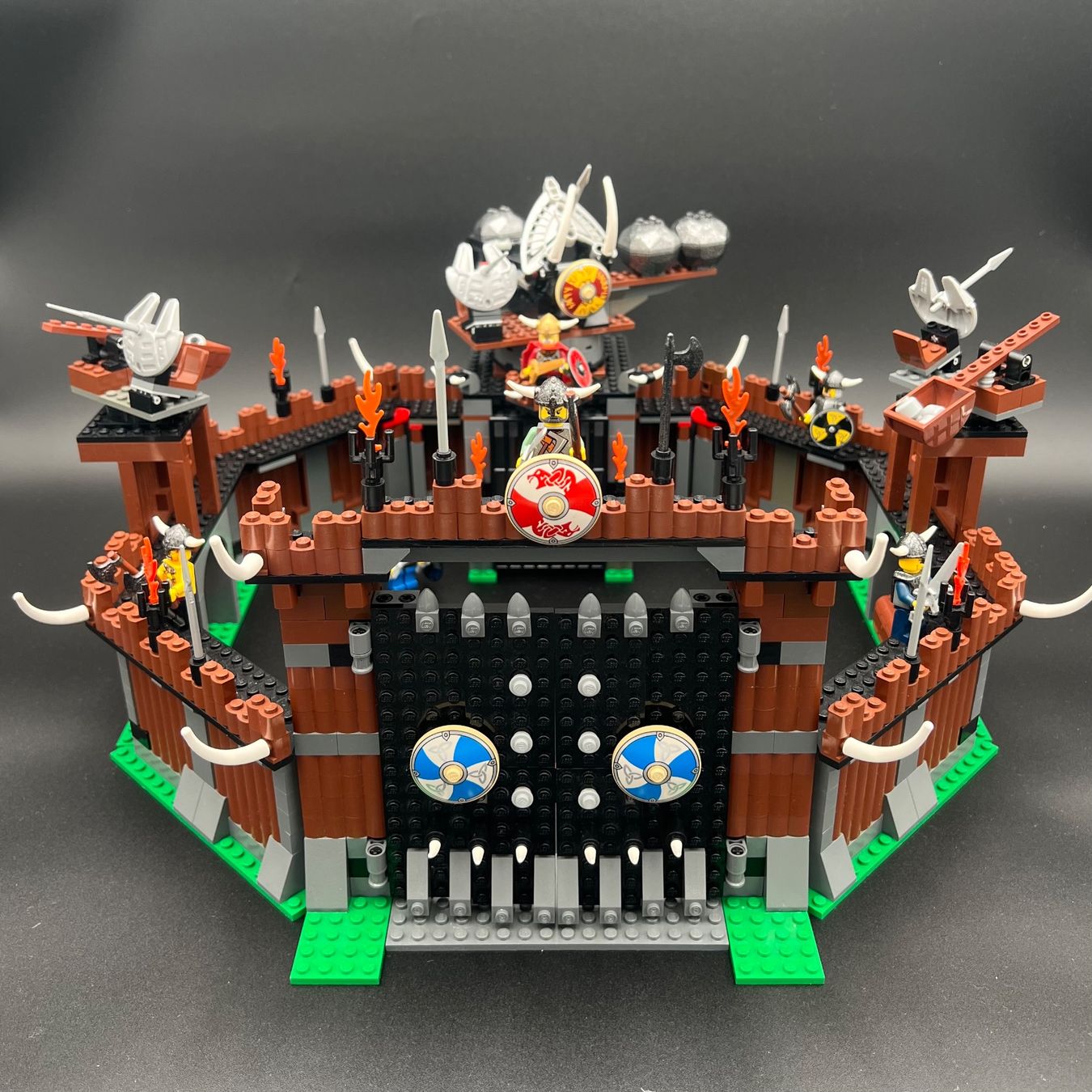 Lego Giocattoli: Lego Vikings Set 7019 – Usato da Dornach venduto da luk_p5dh 1