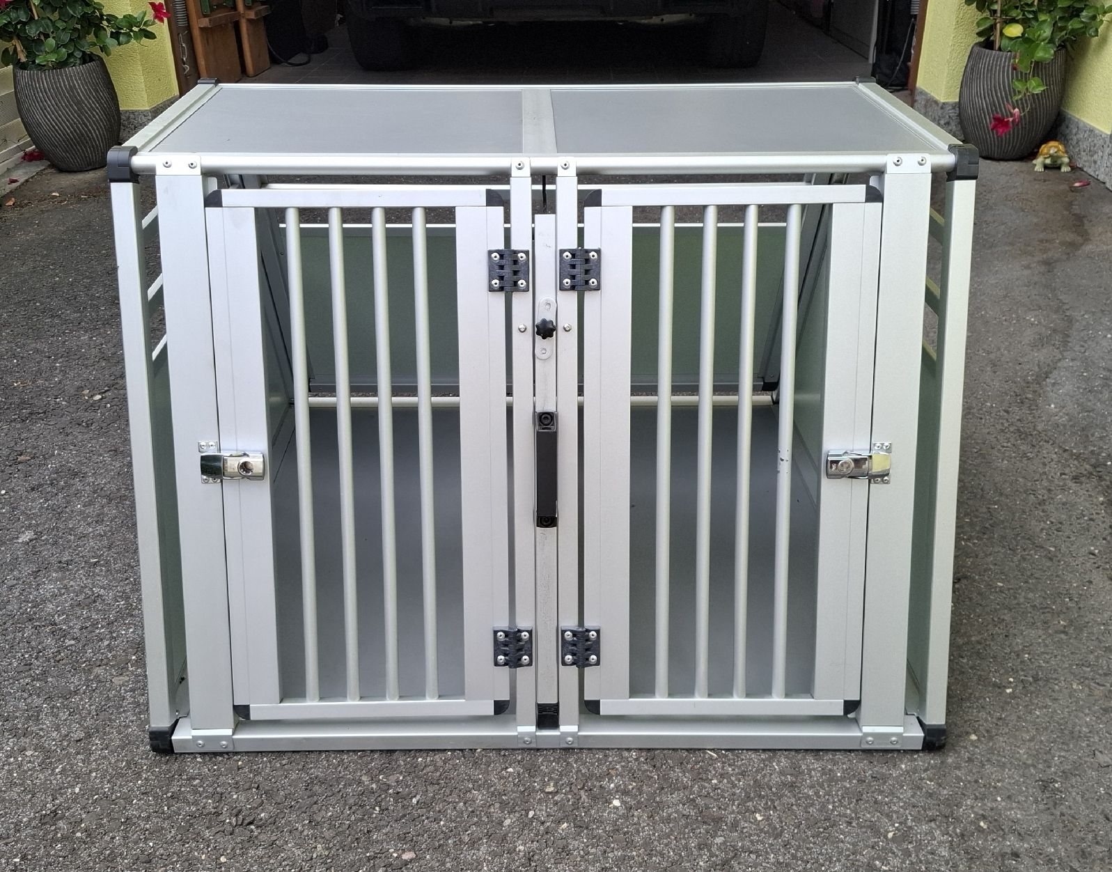 Käfige, Transport & Sicherheit: Autohundebox AluRide Doppelbox – Gebraucht aus Balzers von mackfose