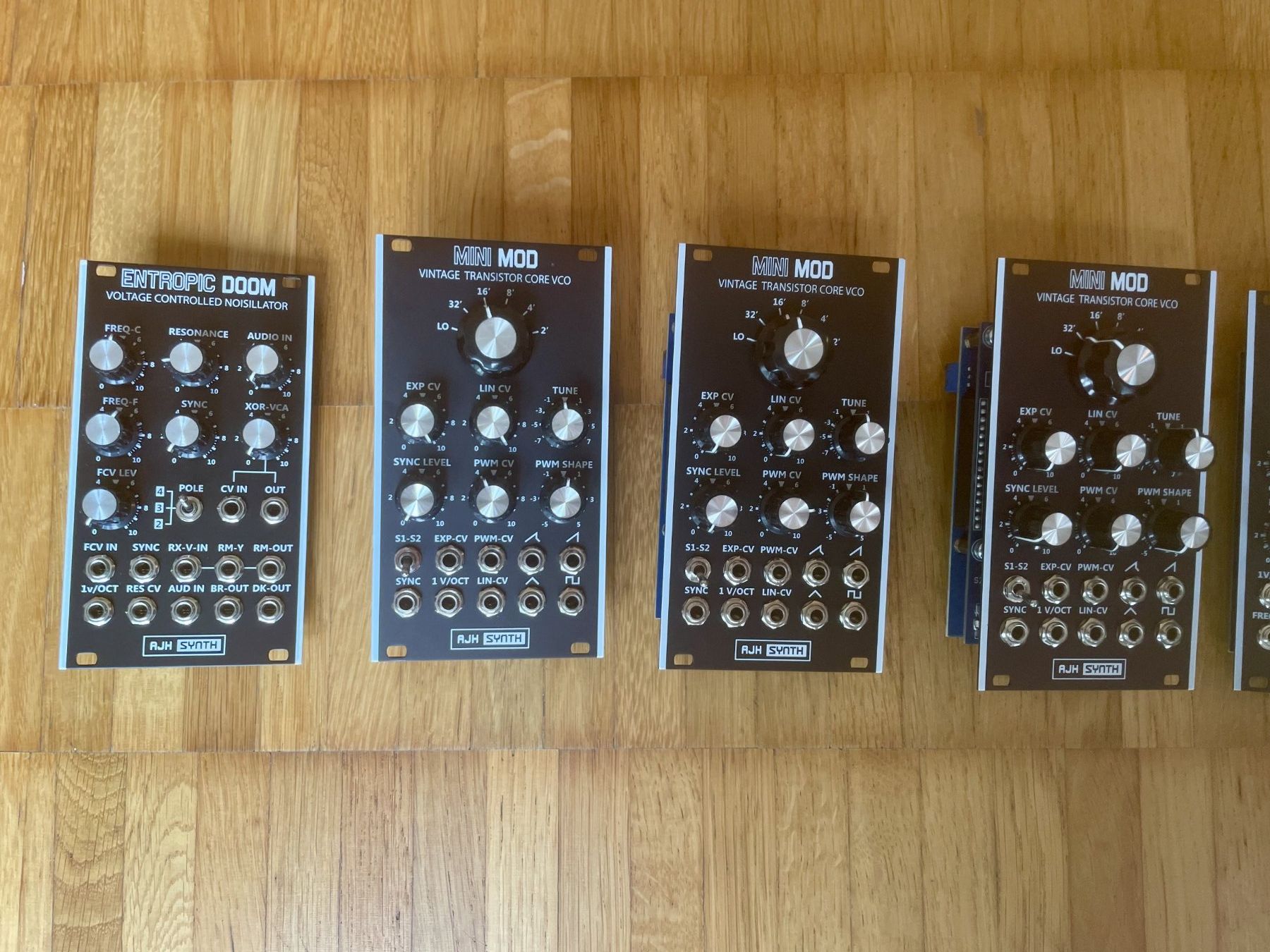 Strumenti musicali: AJH Synth Minimod Bundle – Usato da Niederglatt ZH venduto da Bluevortex 2