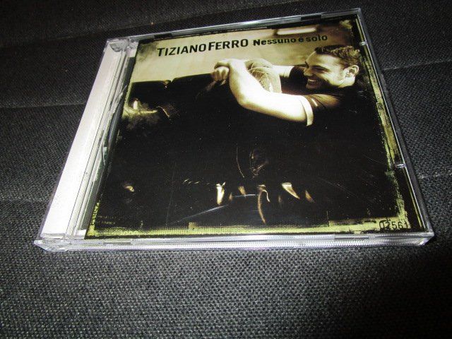 CD: Tiziano Ferro - Nessumo e solo CD – Usato da Olten venduto da Disc-Ausverkauf