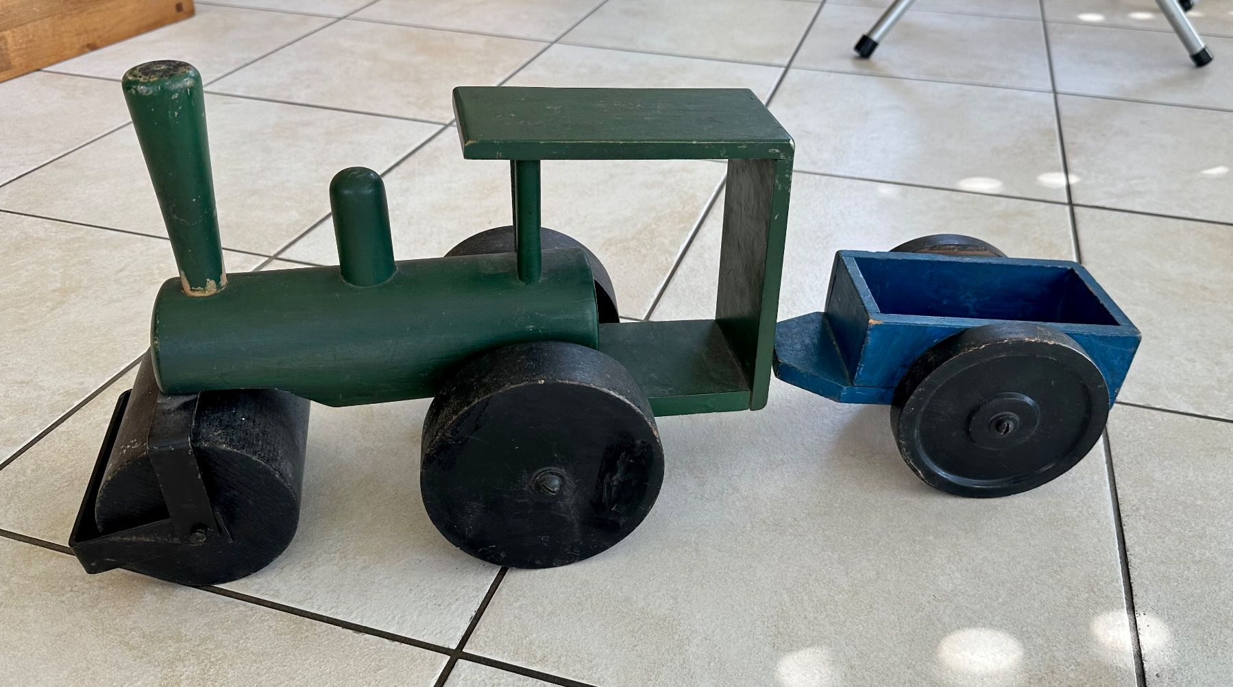 Kit di modellismo & Modellini statici: Dampfwalze Holz mit Anhänger – Usato da Zürich venduto da ruedigg 2