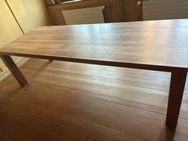 Nussbaum Esstisch Holz massiv geölt guter Zustand 200x90cm
