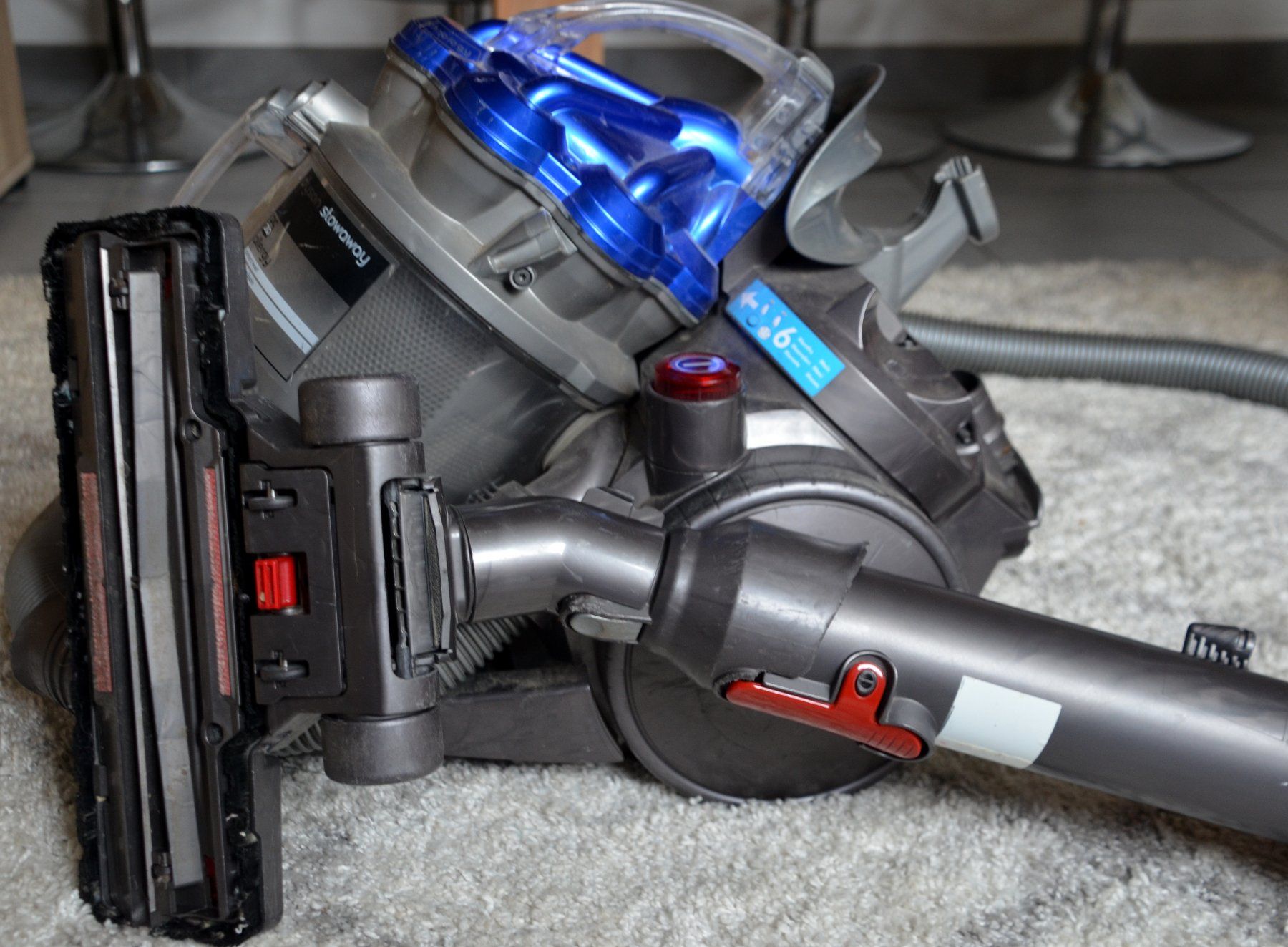 Dyson Aspirapolveri & Accessori: Dyson DC20 Staubsauger aspirateur – Usato da Collonges venduto da arashee 1