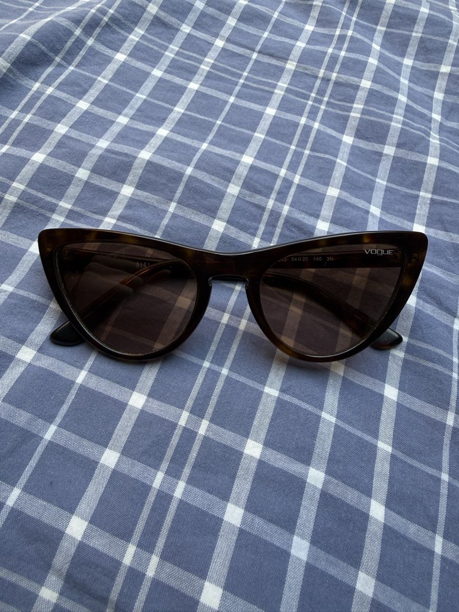 Vogue Occhiali & Lenti: Vogue Sunglasses – Usato da Zürich venduto da fed_ld2b