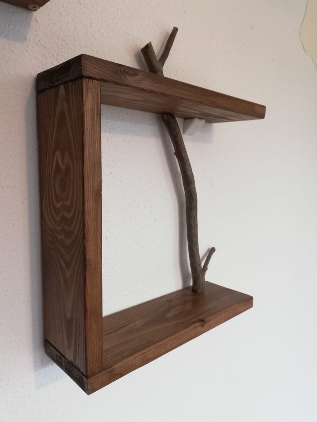 Guardaroba: Handgefertigte Wandgarderobe und Regale – Usato da Zürich venduto da dam_686m 7