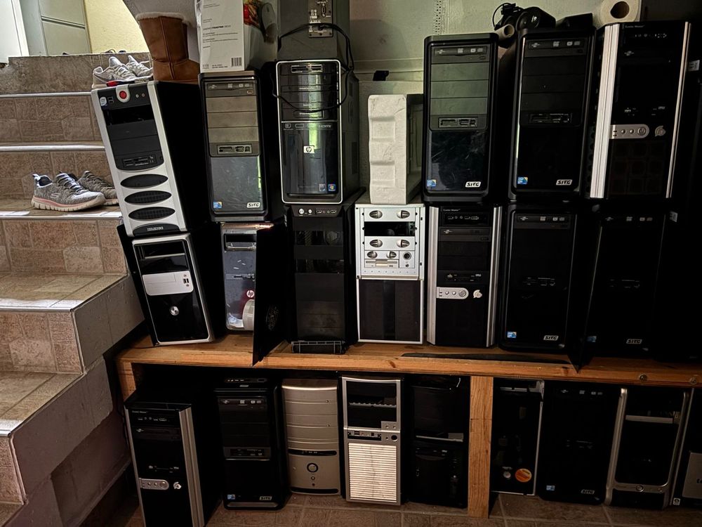 Computer Sammlung (Gebraucht) in Niederuzwil für CHF 250 – nur Abholung ...