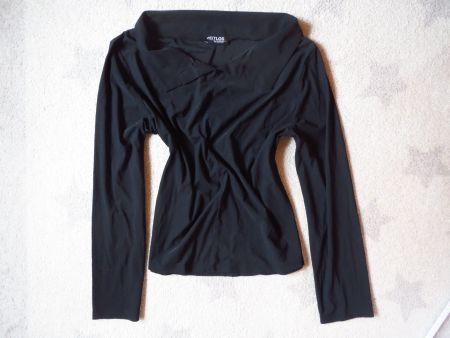 NEUES ZEITLOS by Luana Damen Shirt Gr 3