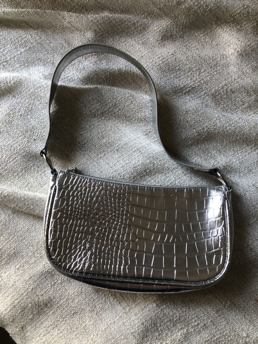 H&M Borse: Silberne Baguette Bag Croco Look – Usato da Zürich venduto da aurelia_nater 2