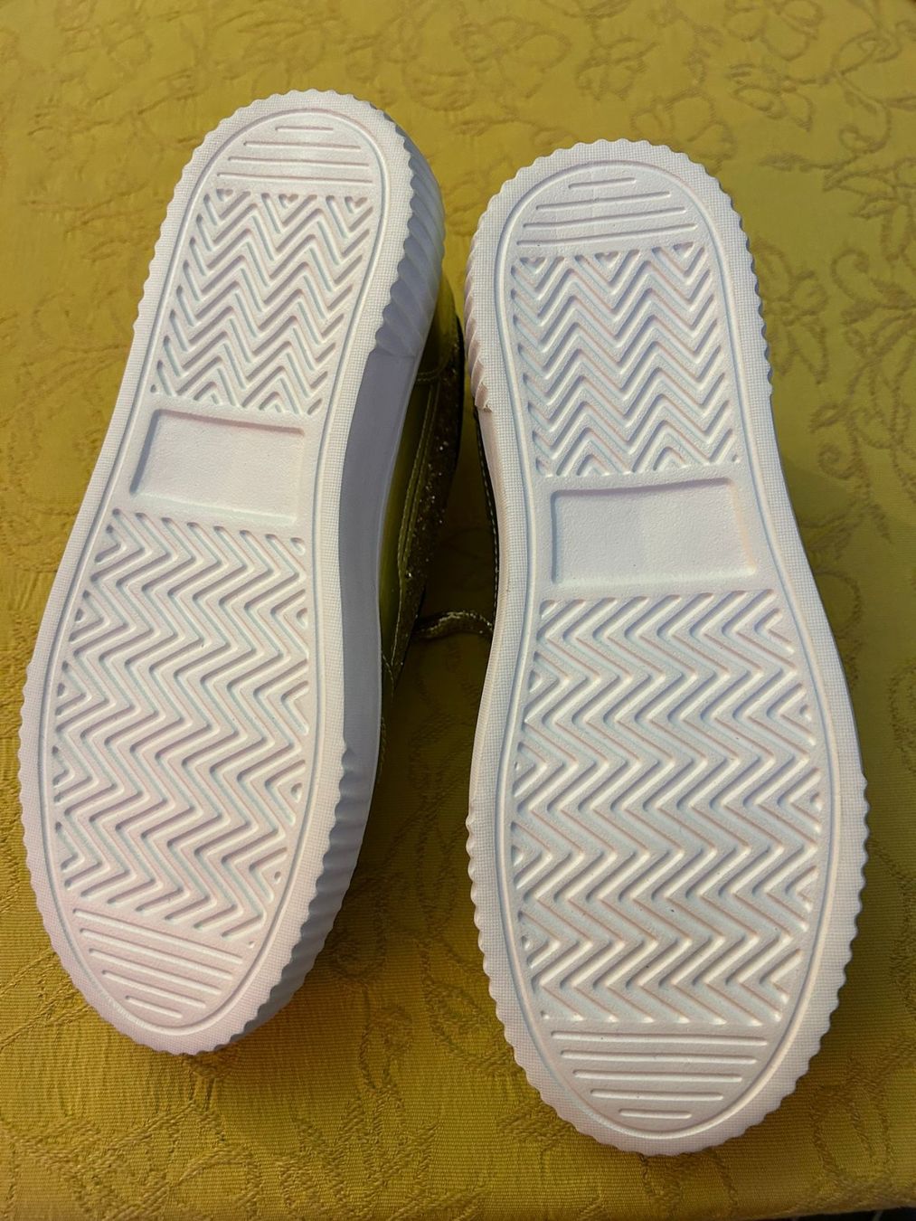 Scarpe da donna: Scarpe glitter oro n.37 nuove – Nuovo (secondo la descrizione) da Melano venduto da H-Sara 1
