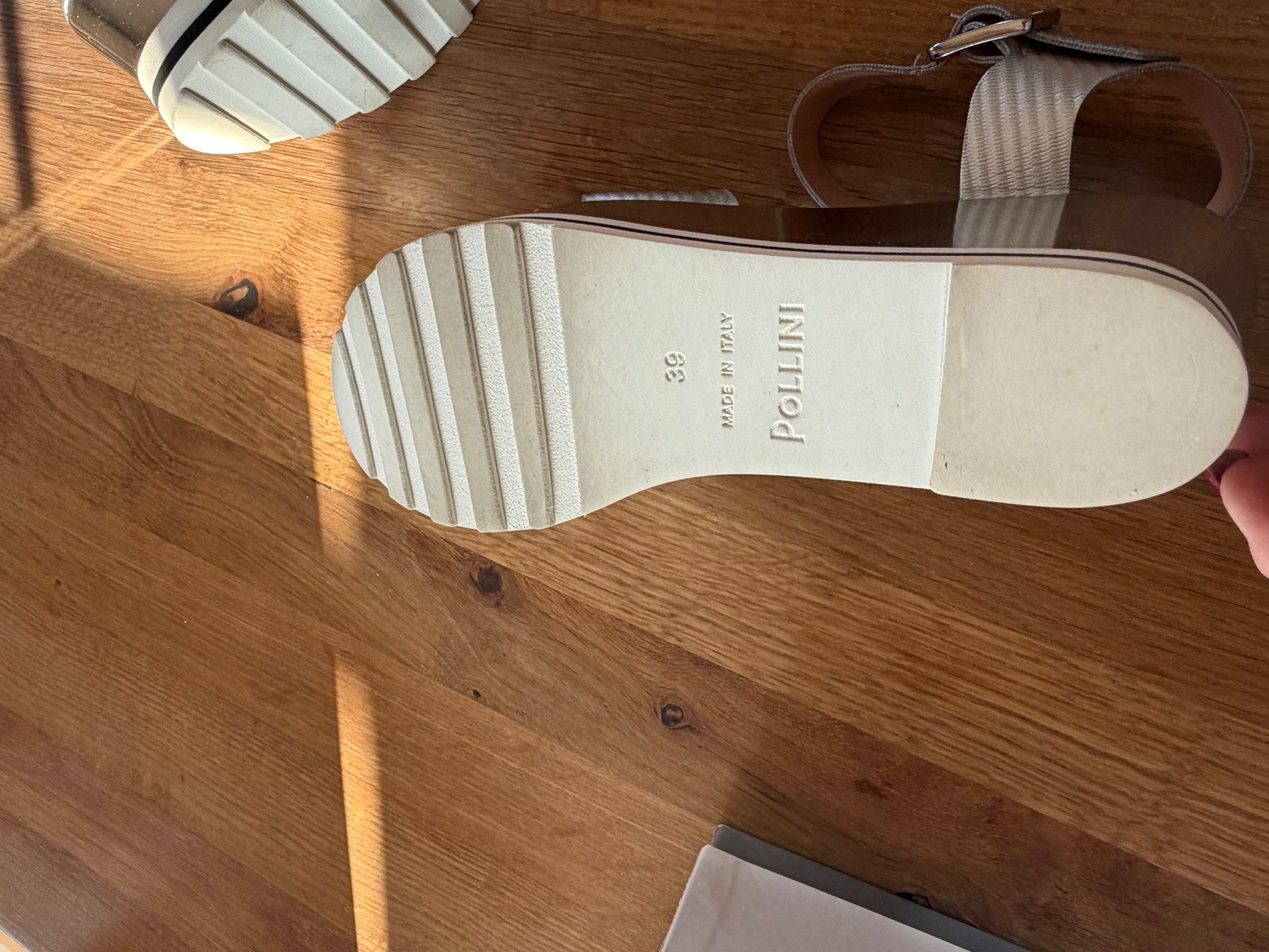 Scarpe da donna: Pollini Sandalen, Echtleder, Silber, Gr. 39 – Nuovo (secondo la descrizione) da Pfungen venduto da Nemolito 2