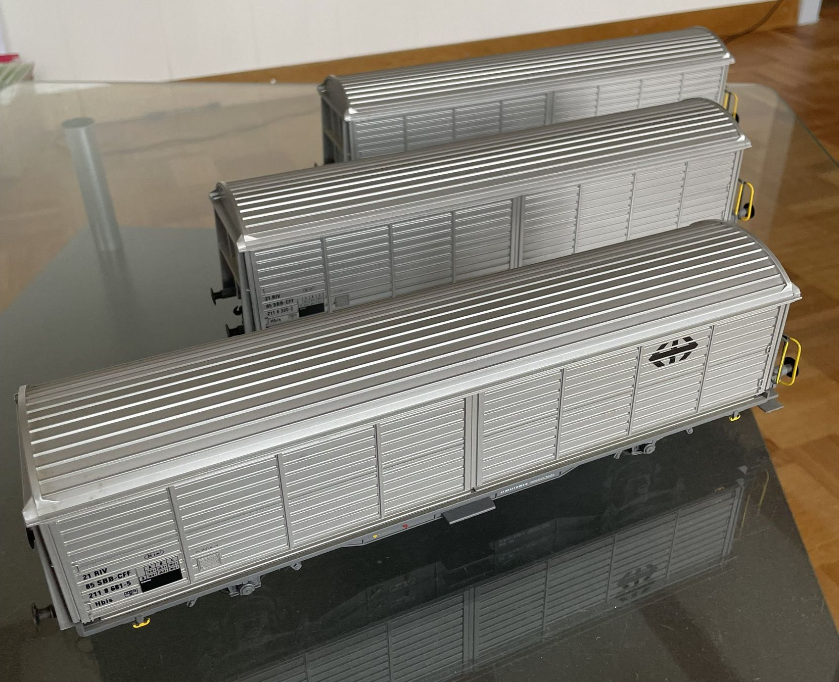 SBB/CFF/FFS Modellini di ferrovie: 3 SBB Hbils von ALLMO Superior Models – Usato da Emmenmatt venduto da BLS-Re425