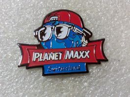 Ansteckpin 64: Planet Maxx