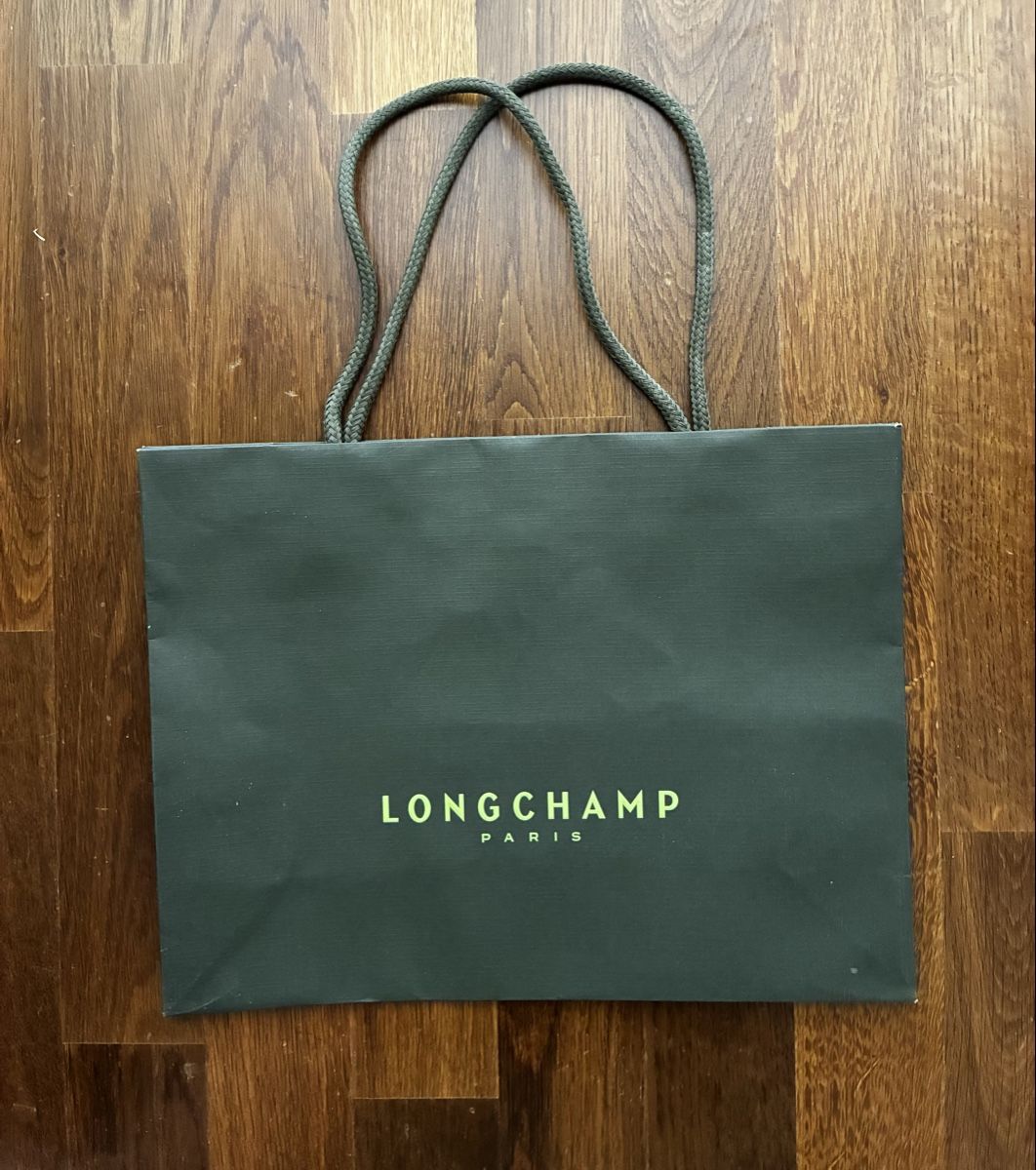 Longchamp Taschen: Longchamp Tasche – Neu (gemäss Beschreibung) aus Unterengstringen von vivienneberger