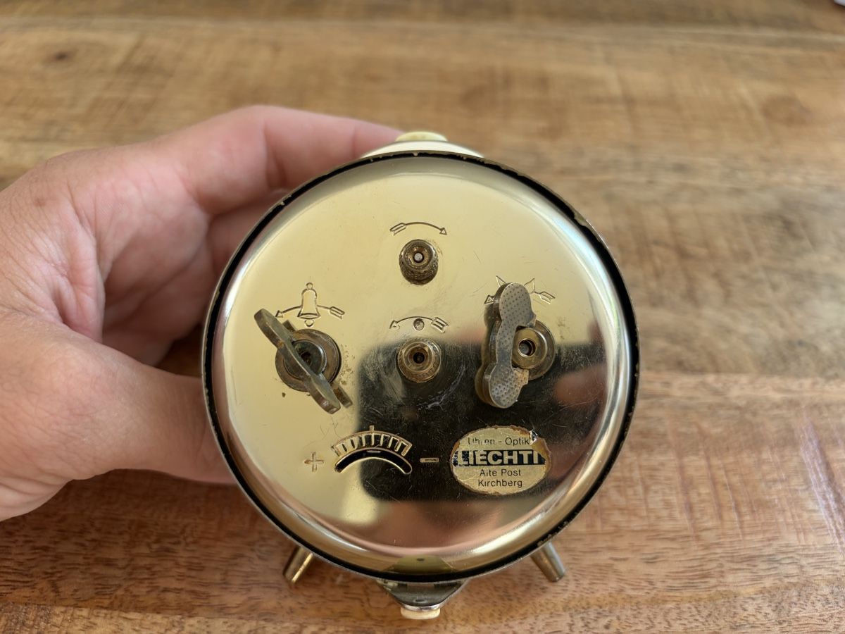Sveglie: Vintage Peter "Perfekt Silent Trio" Tischwecker – Usato da Bettlach venduto da luk_y9gp 2