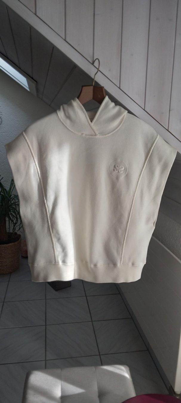 Sandro Maglioni & Felpe: Sandro Paris Pullover/Pullunder mit Kapuze Gr. M – Nuovo (secondo la descrizione) da Würenlos venduto da Esmeralda74