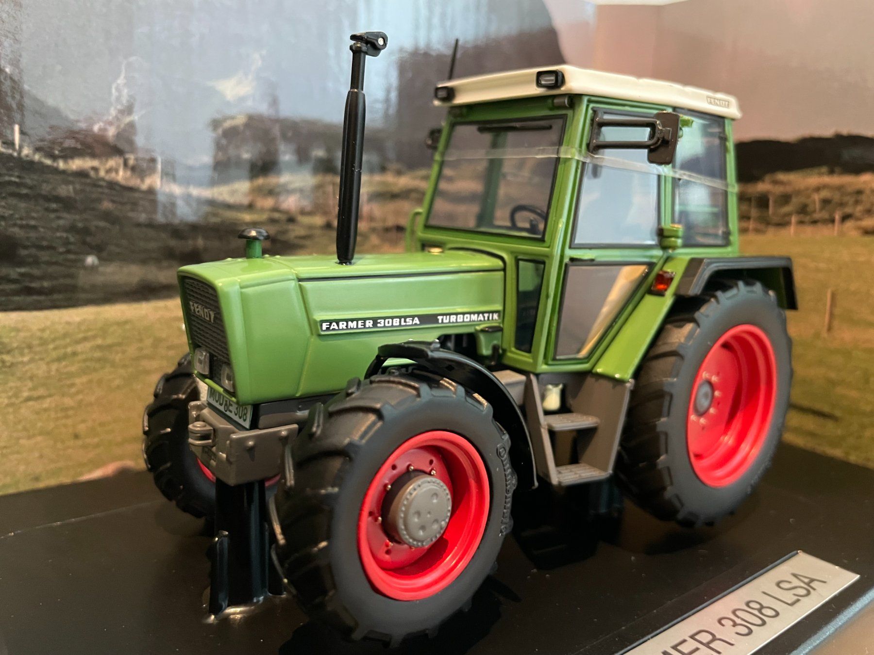 Fendt Traktoren: Fendt Farmer 308 LSA – Neu und originalverpackt aus Kreuzlingen von Stefan1150 1