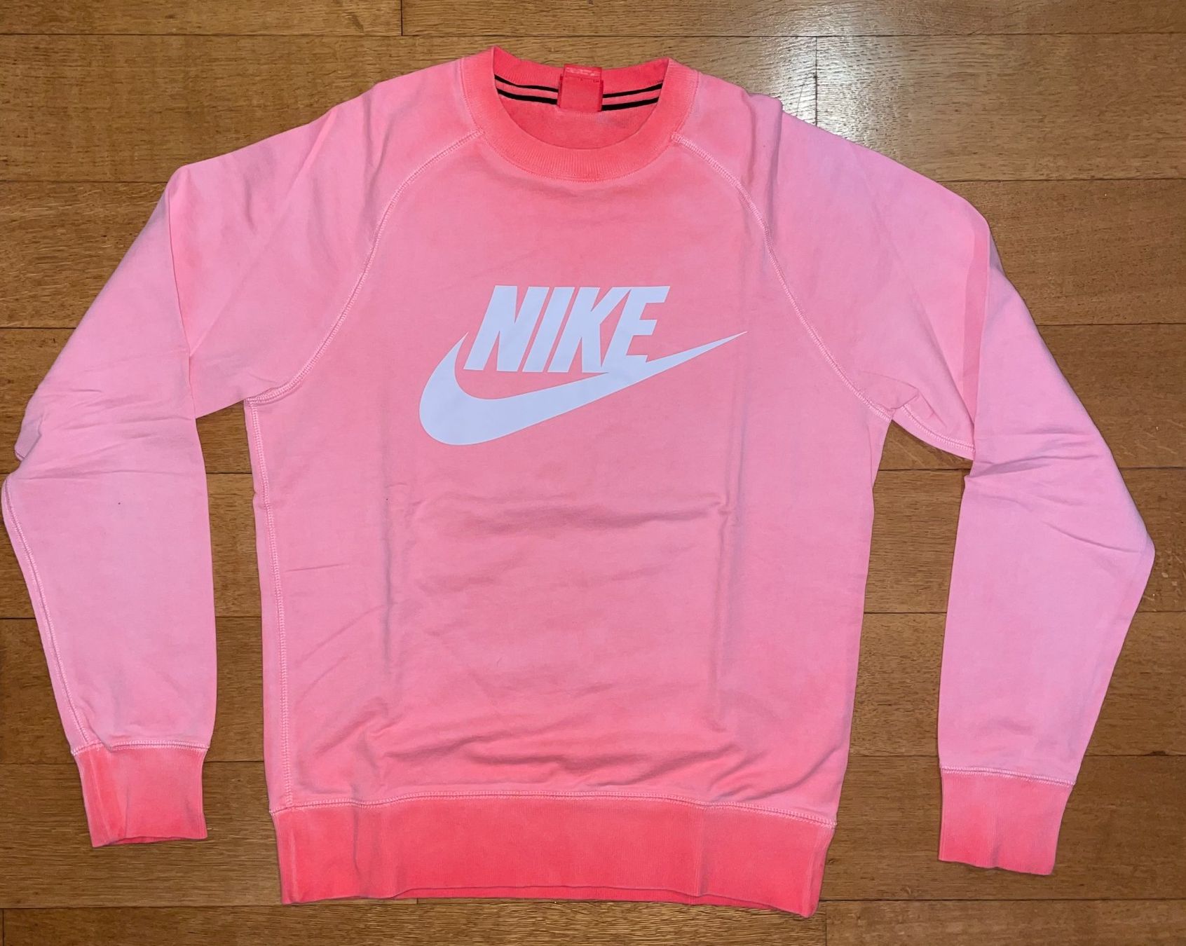 Nike Maglioni & Felpe: Nike Sweatshirt Pink (S) – Nuovo (secondo la descrizione) da Laufenburg venduto da mar_d5b9