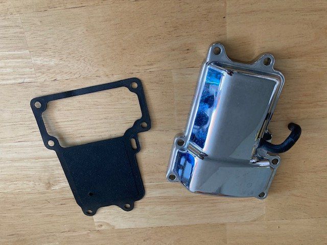 CNC M8 Gearbox Transmission Top Cover For Harley Street Glide FLHX / FLHXS 2017-2022 – Black Anodized Aluminum