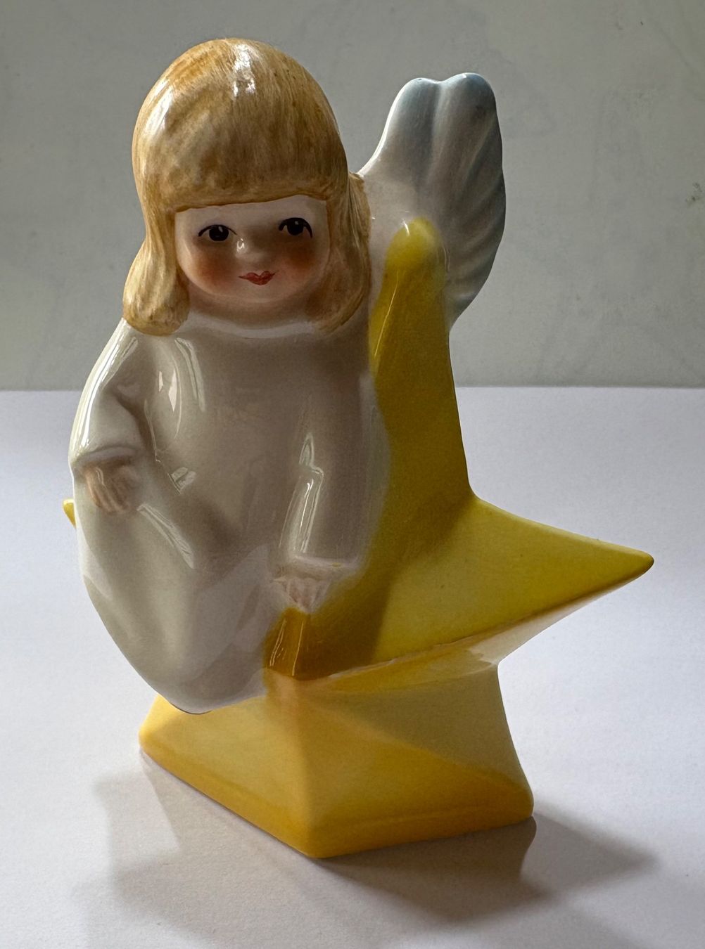 Statuette: Porzellanengel Goebel – Usato da Belp venduto da mikemaru