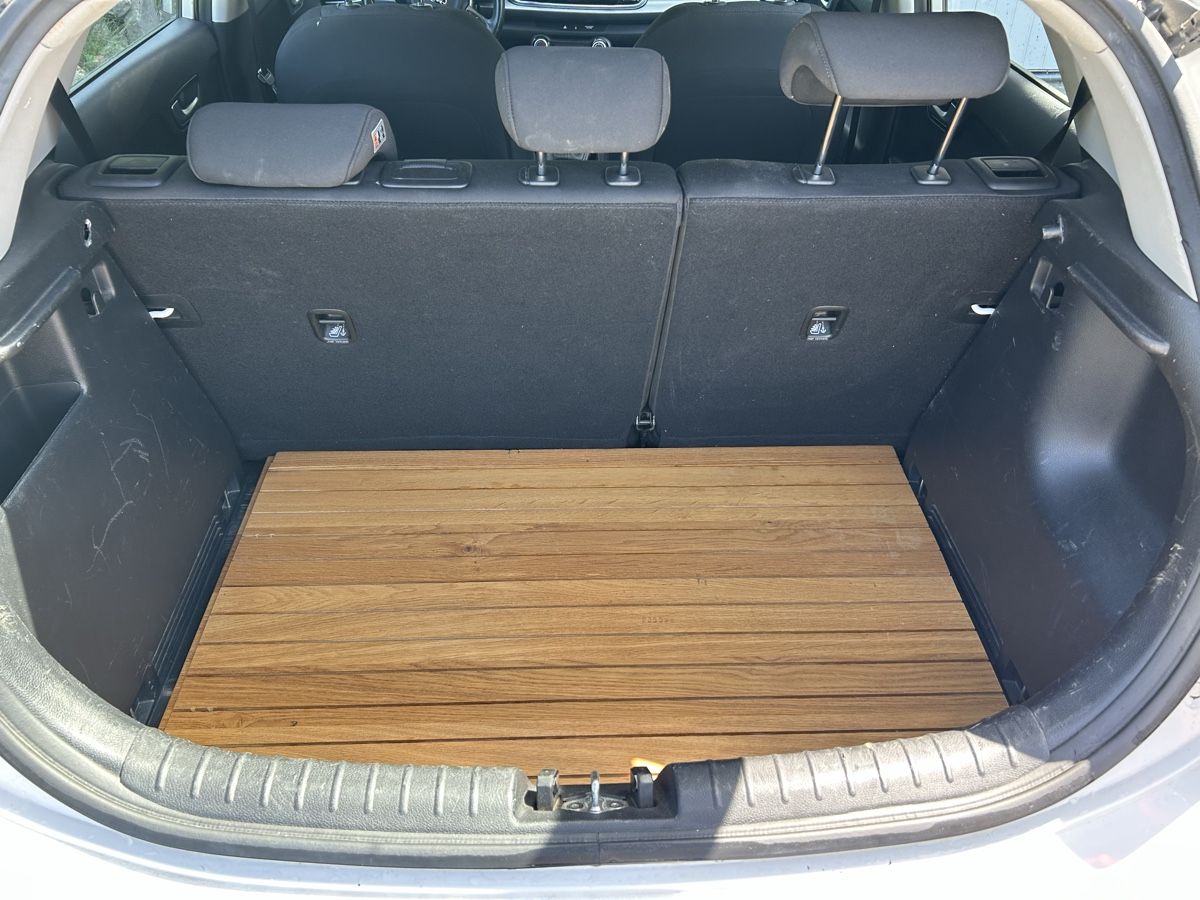 Kia Autos: Kia Rio, V 1.4 MT ISG Swiss City Line, Limousine – Gebraucht aus Ennetmoos von PlatzDa 9