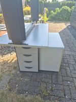 Bürotisch mit Schubladen und zweitem Tischteil