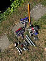 Dyson v8  mit Zubehör guter Zustand