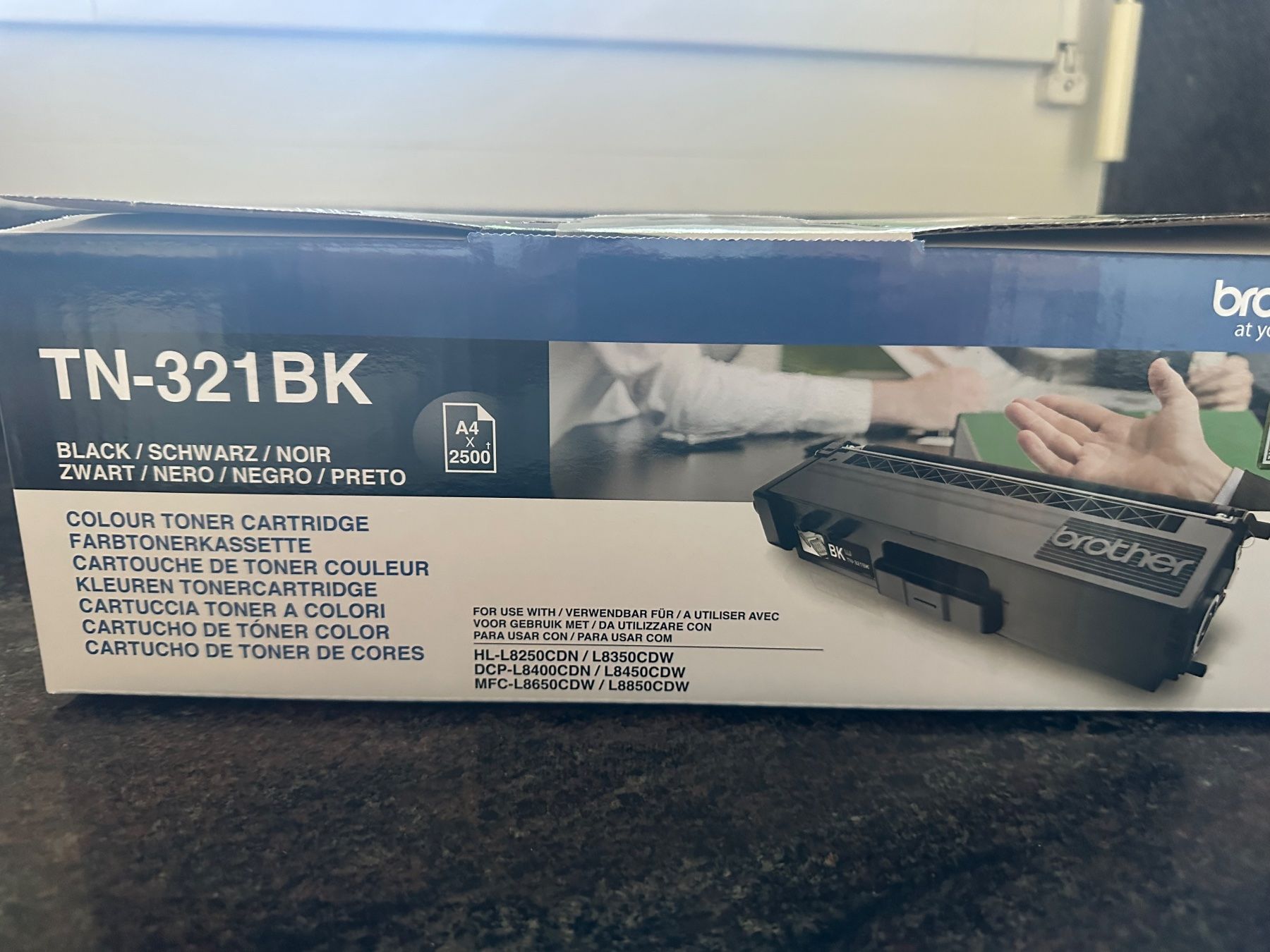 Brother Cartucce per stampanti & toner: Brother Toner TN-321BK schwarz – Nuovo e nell'imballaggio originale da Küssnacht am Rigi venduto da melron1