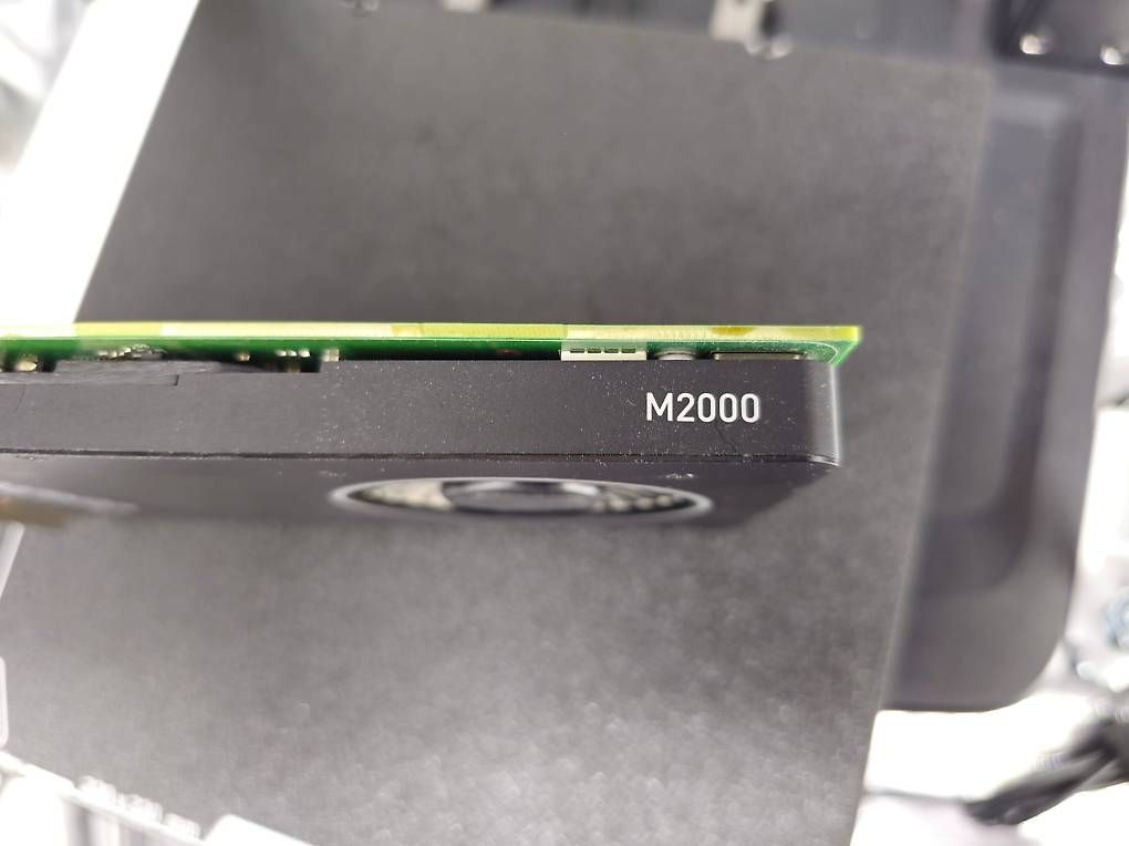 Nvidia quadro M2000 - Accessoires informatique