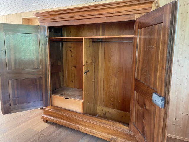 Armadi: Antiker Schrank – Usato da degersheim venduto da sugus123sugus 2