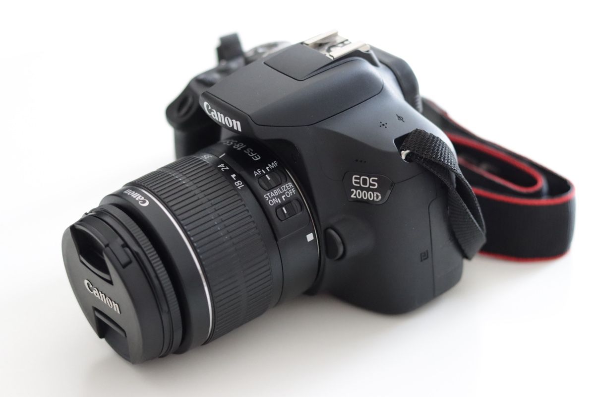 Canon Kamera: Canon EOS 2000D + 2 Objektive + Zubehör mit Restgarantie! – Neu (gemäss Beschreibung) aus St. Gallen von Geng_01 1