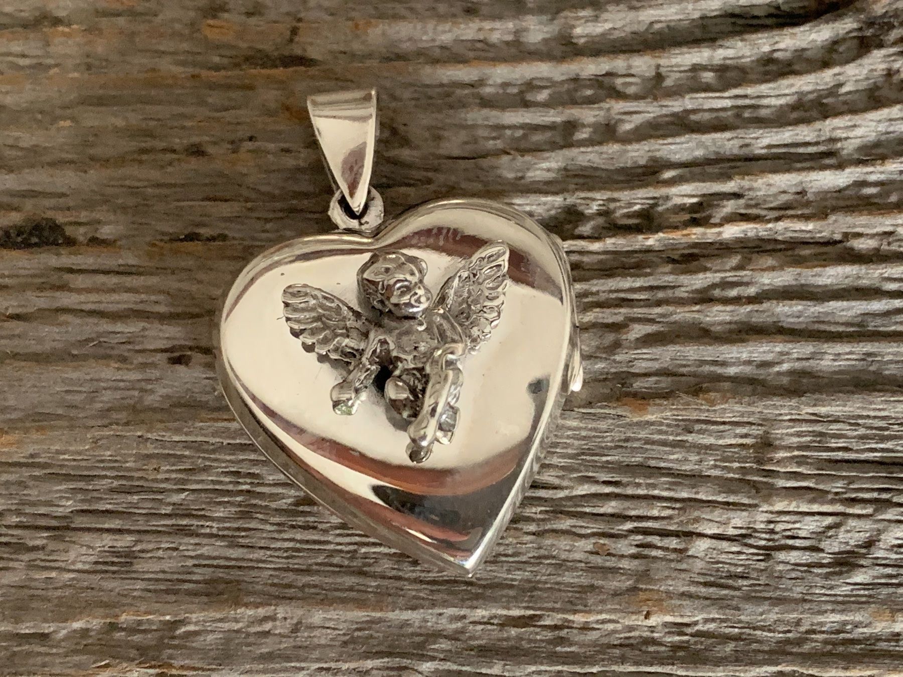 Ciondoli: Medaillon mit Engel Sterling Silver 925 Herz Amulett – Nuovo (secondo la descrizione) da Bern venduto da Jiffy 3
