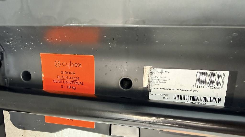 Cybex Seggiolini per auto: Kindersitz CYBEX Sirona Plus inkl. Base (Isofix) – Usato da St. Margrethen SG venduto da Berry08 4