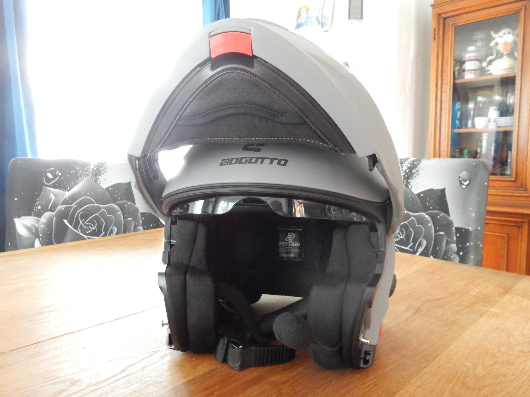 Caschi & visiere: Motorrad Helm Neu Ungetragen Grösse M – Usato da Balsthal venduto da Subaru11