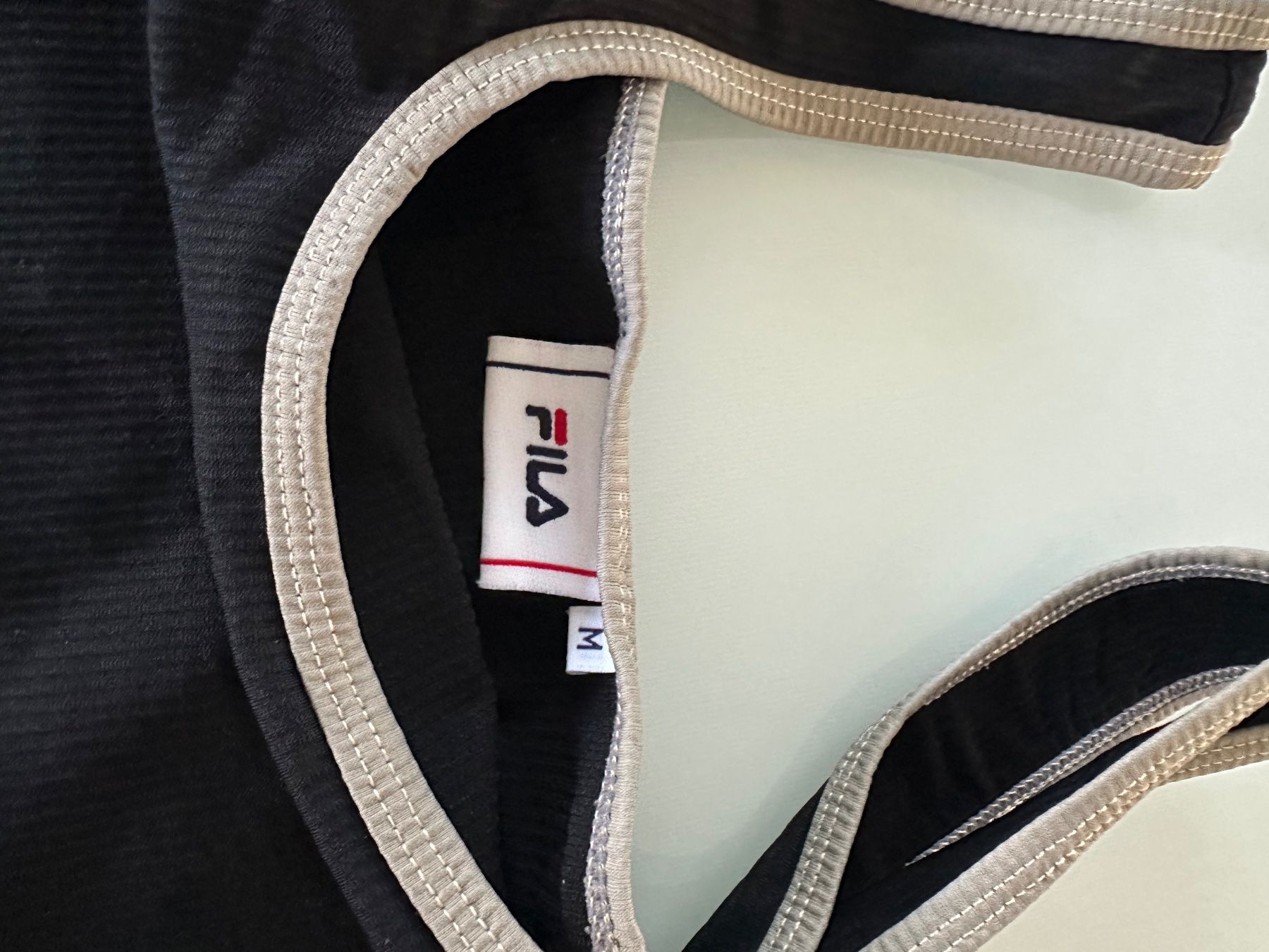 Fila Top: Fila Tanktop schwarz Grösse M – Usato da Kloten venduto da gab_jl5l 1
