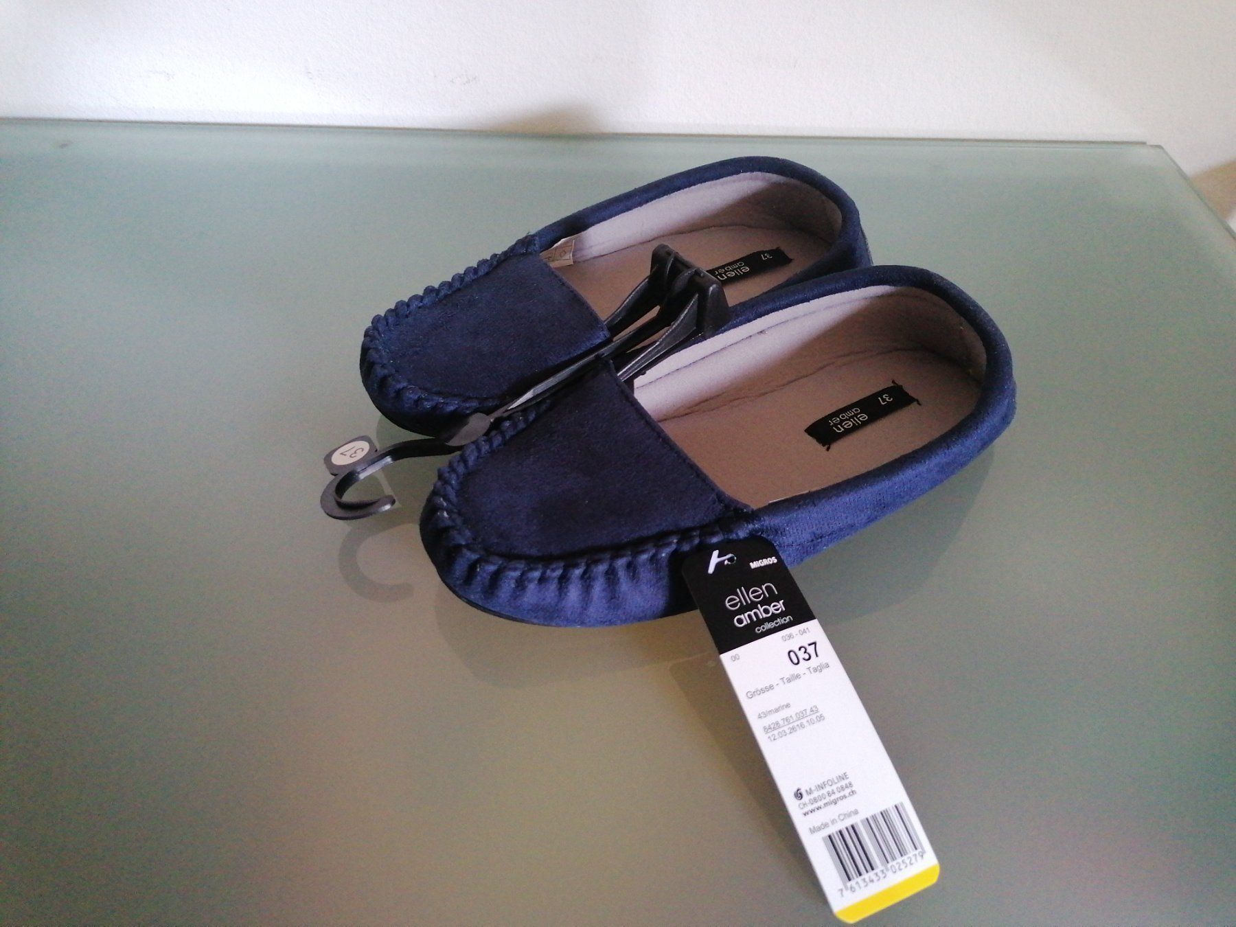 Scarpe da uomo: Ellen Amber Hausschuh Grösse 37 – Nuovo e nell'imballaggio originale da Bäch SZ venduto da Swissy46