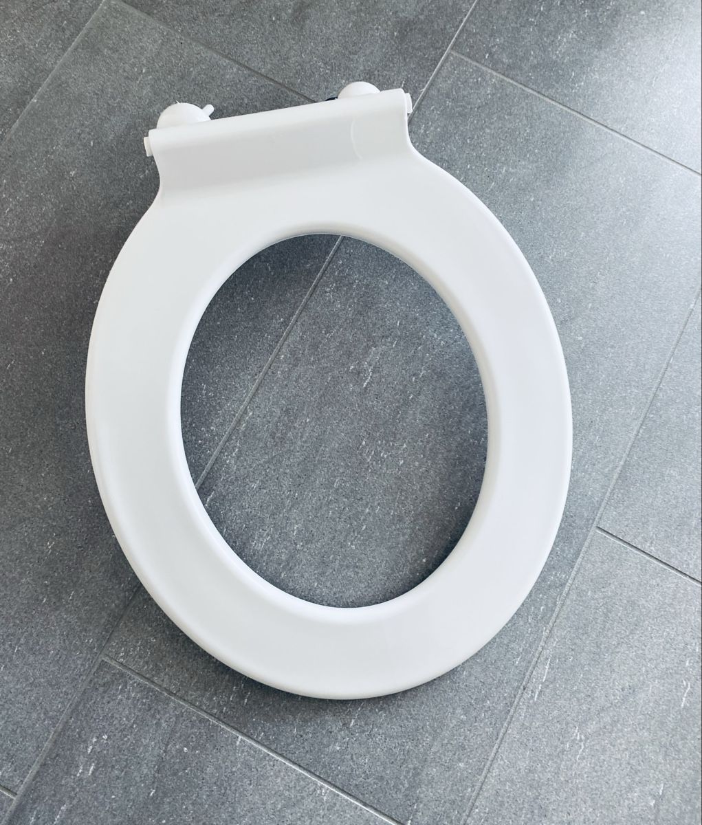 WC: NEUER TOILETTEN SITZ MIT DECKEL – Nuovo e nell'imballaggio originale da Malters venduto da Kuettel1 2