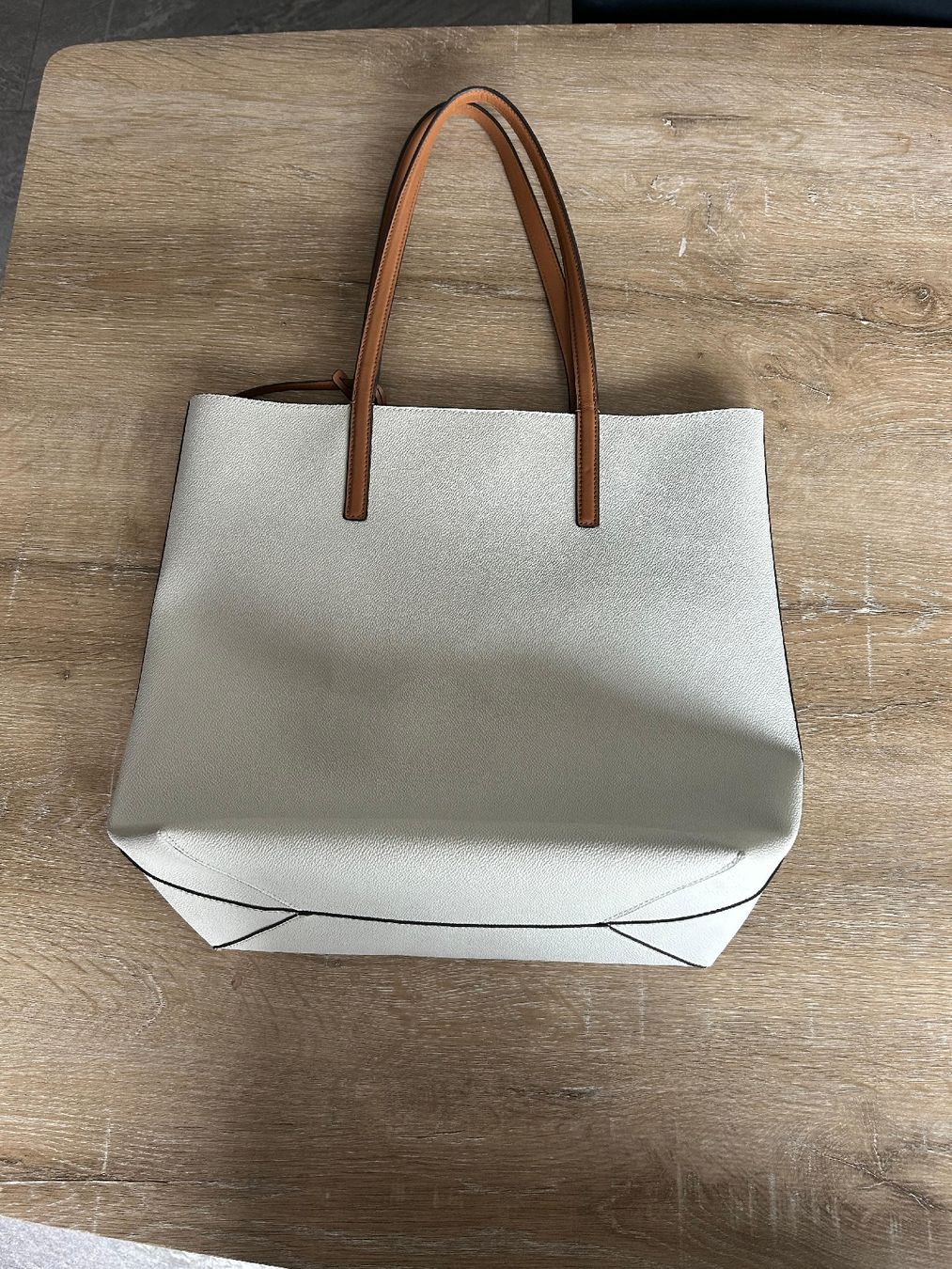 Michael Kors Borse da donna: Michael Kors Handtasche Shopper Weiss Leder – Usato da Wiesendangen venduto da A.Herrmann1991 1