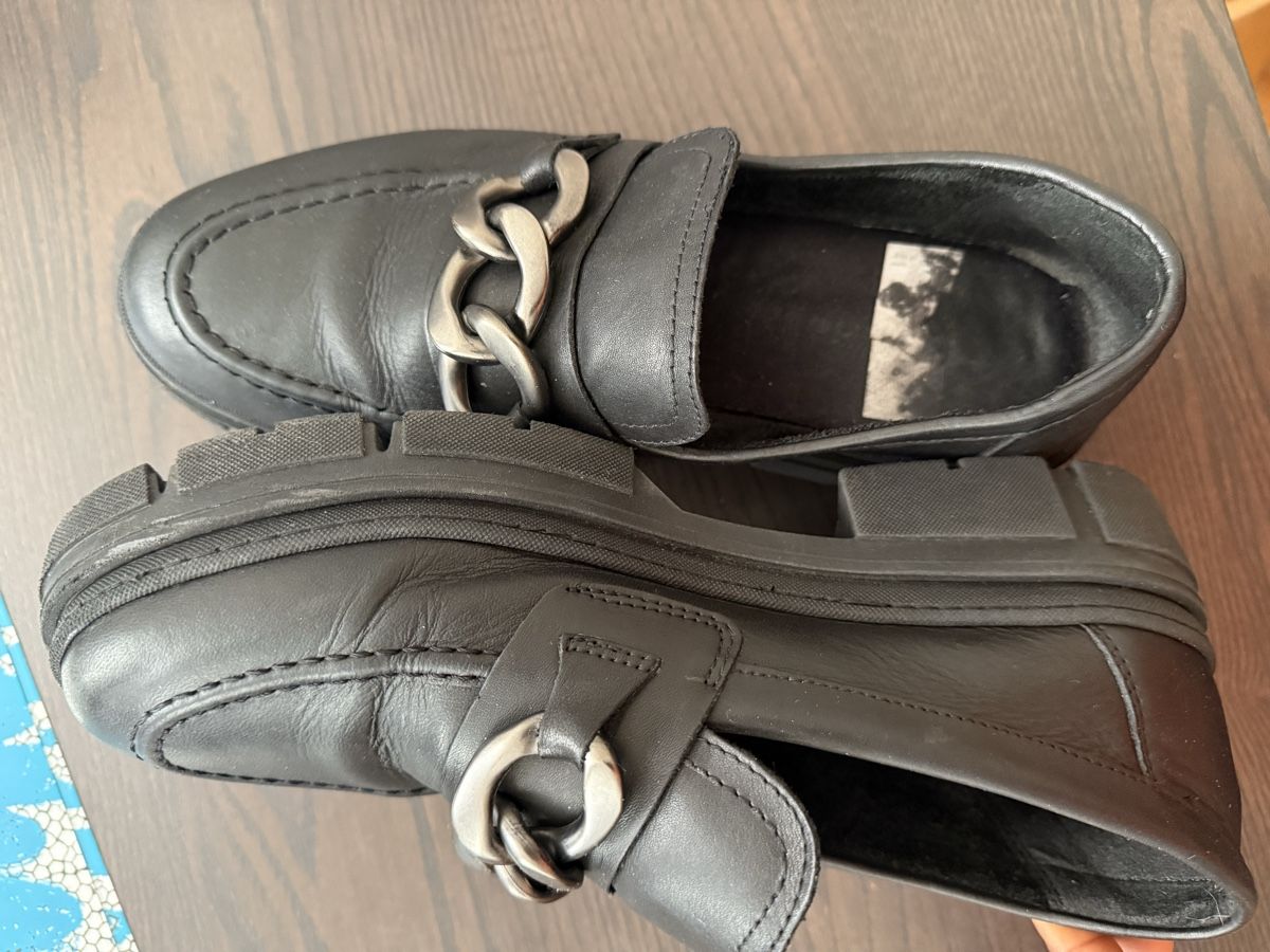 Scarpe da donna: Mocassins/derby Tamaris – Usato da Le Locle venduto da tchanatakoua 7