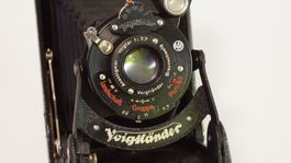 Voigtländer Faltkamera für Rollfilm  Voigtar Optik 1:7.7