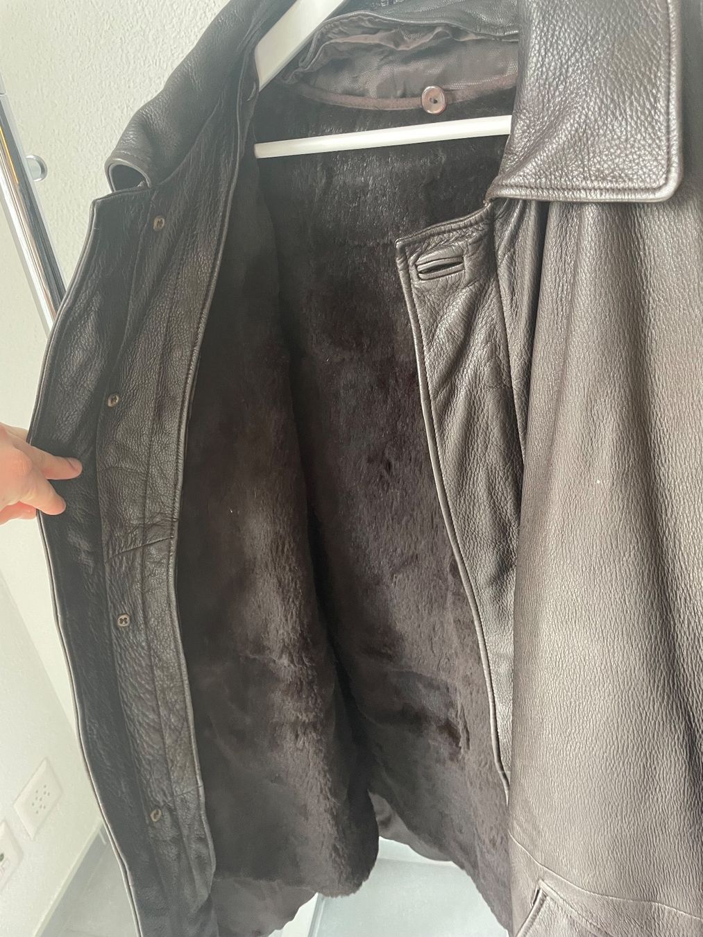 Hugo Boss Cappotti: Hugo Boss Ledermantel – Usato da Dielsdorf venduto da Anthony111 1