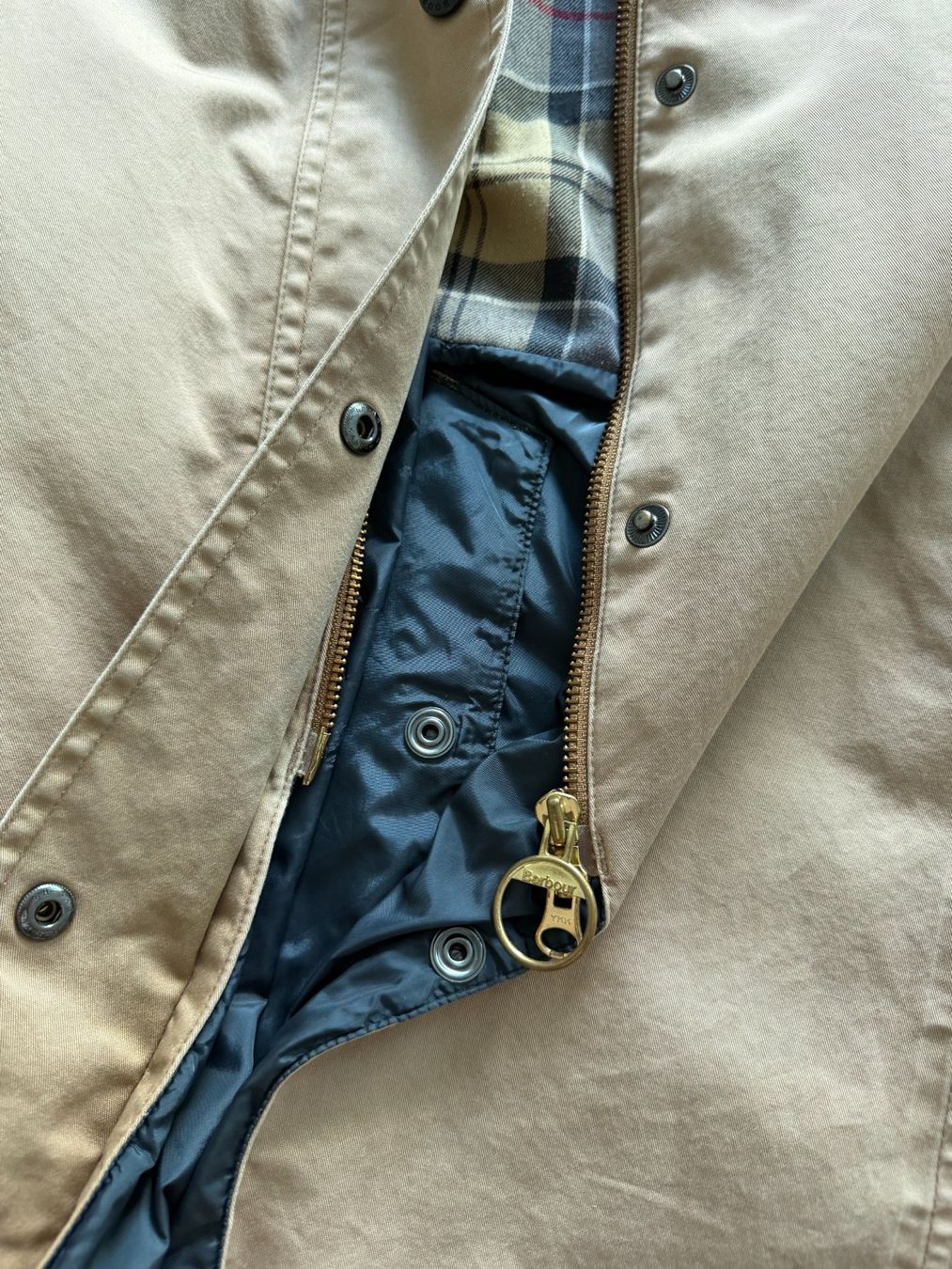 Barbour Giacche: Barbour Jacke Vintage / Beige – Usato da Basel venduto da Xaendi 4