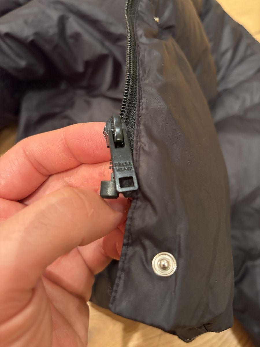 Prada Giacche: Schwarze Prada Daunenjacke – Nuovo (secondo la descrizione) da Hägendorf venduto da matty01 7