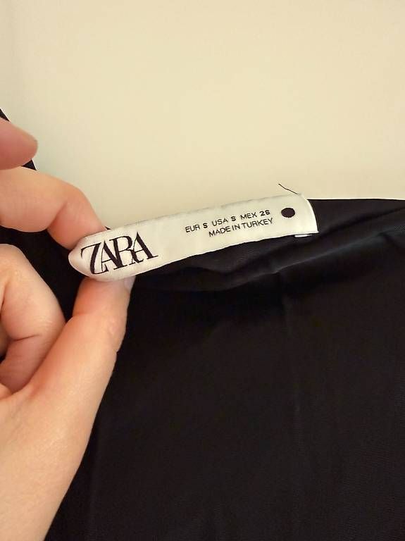 Kleider: ZARA SLIP DRESS SIZE S! – Gebraucht aus Wallisellen von Marij1986 1