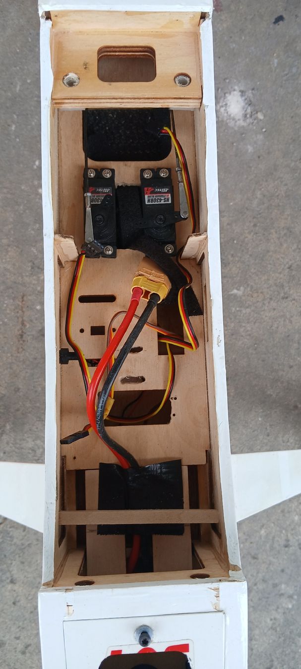 Modellismo RC: Ultra Stick Hangar 9 – Usato da Ufhusen venduto da Graupner80 2