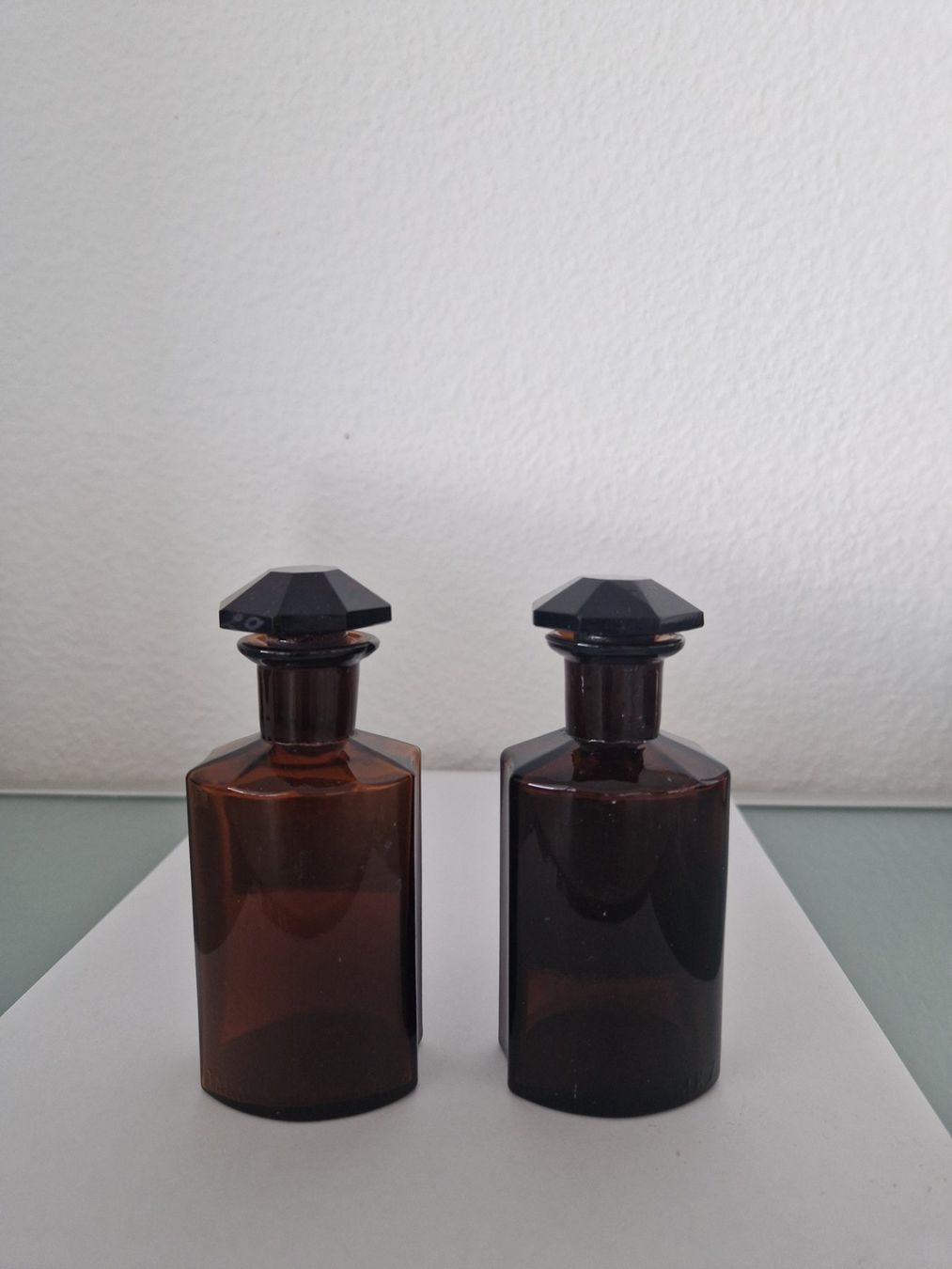 Accessori da laboratorio: Kleine alte Apothekenflaschen – Usato da La Croix (Lutry) venduto da Lecollectioneur 1